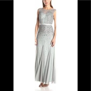 Adrianna papell white / silver sequin beaded embellished trumpet gown